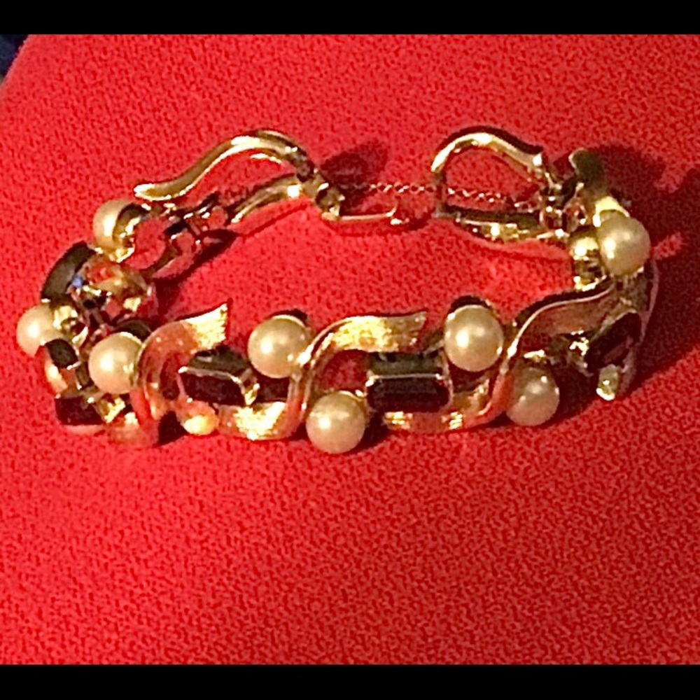 Old Golden Pearl Bracelet Gaudy Gauche Gorgeous
